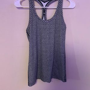 lululemon tank!